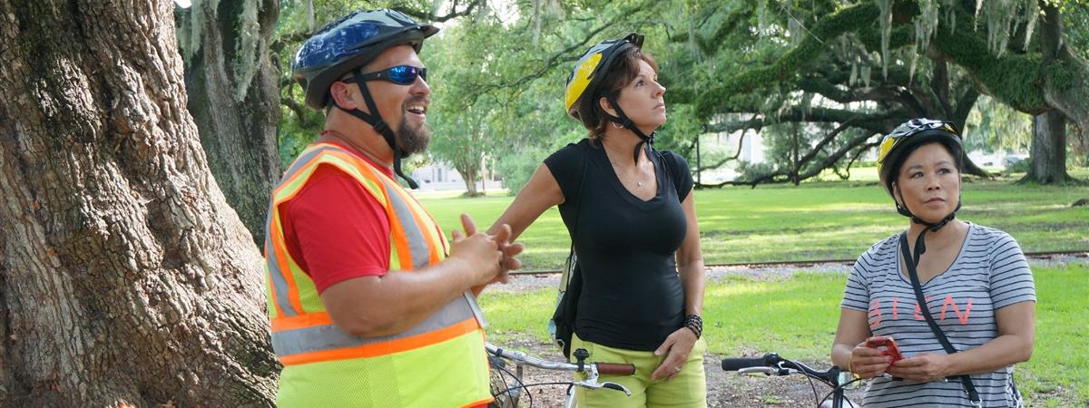 Garden District Bike Tour with French Quarter in New Orleans, Louisiana