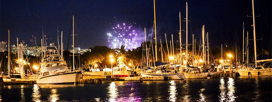 Friday Night Fireworks aboard Hawaii Glass Bottom Boat in Honolulu, Hawaii