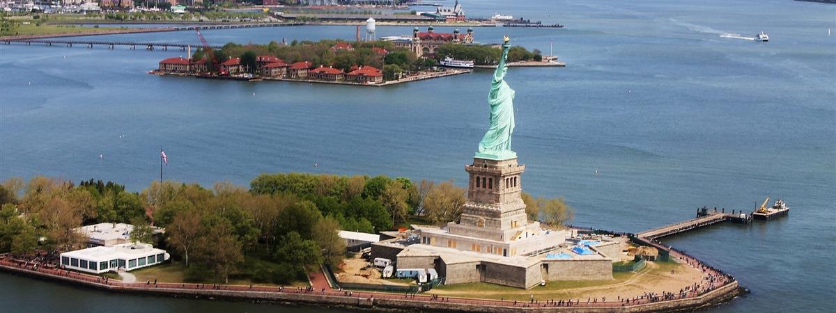 Guided Tour of the Statue of Liberty and Skip the Line Access in New York, New York