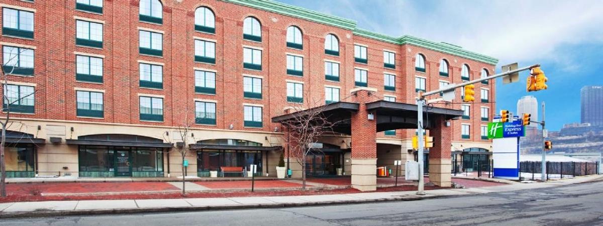 Holiday Inn Express Hotel & Suites Pittsburgh-South Side, an IHG Hotel in Pittsburgh, Pennsylvania