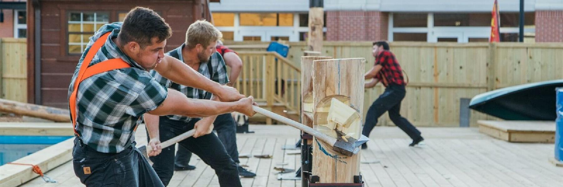 Paula Deen's Lumberjack Feud Show in Pigeon Forge, Tennessee
