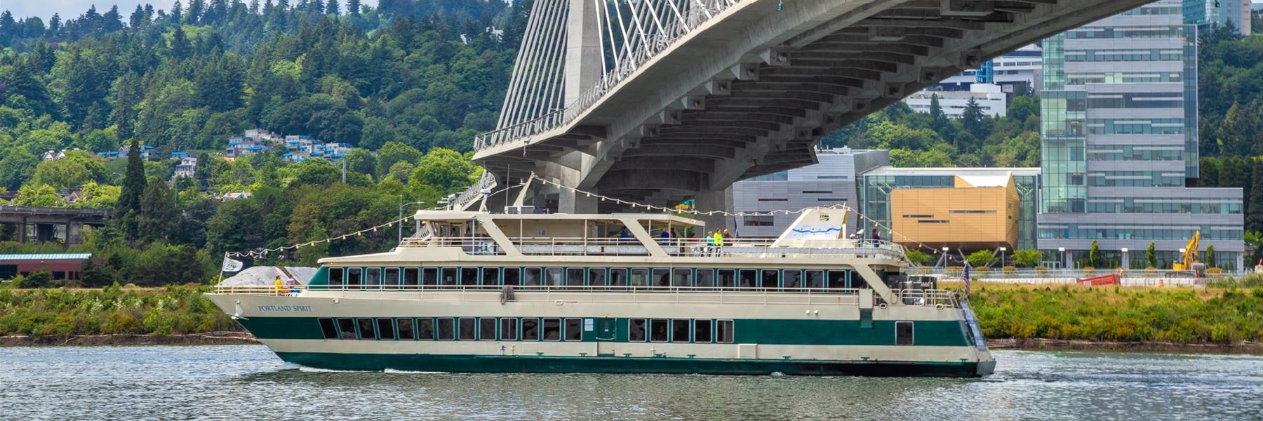 Lunch Cruise Through Downtown Portland in Portland, Oregon