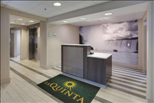 La Quinta Inn & Suites by Wyndham Batavia - Batavia, NY