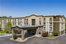 La Quinta Inn & Suites by Wyndham Sevierville / Kodak - Sevierville, TN
