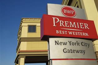 Best Western Premier NYC Gateway Hotel in North Bergen, New Jersey