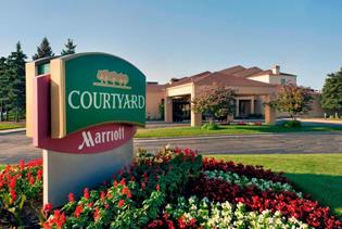 Courtyard By Marriott Chicago Waukegan/Gurnee in Waukegan, Illinois