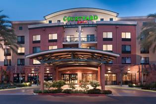 Courtyard by Marriott Los Angeles Burbank Airport in Burbank, California