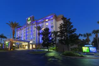 Holiday Inn Express and Suites South Lake Buena Vista in Kissimmee, Florida