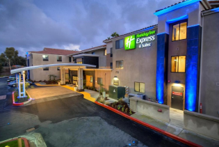 Holiday Inn Express Hotel & Suites Carlsbad Beach in Carlsbad, California