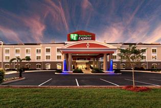 Holiday Inn Express Lake Wales North-Winter Haven in Lake Wales, Florida