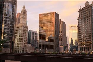 Best of Chicago: Skydeck, Architecture River Cruise and Loop Walking Tour in Chicago, Illinois