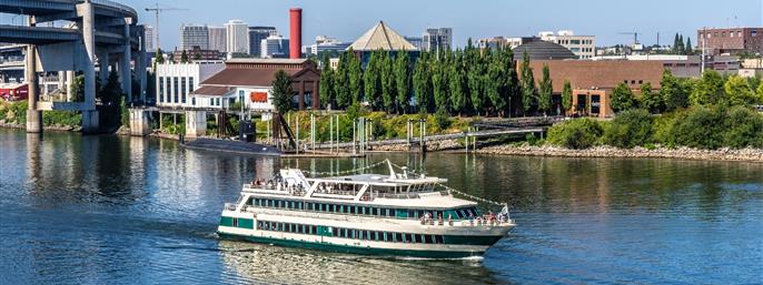 Portland Spirit: Happy Hour Sightseeing Cruise in Portland, Oregon