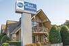 Exterior of the Best Western Toni Inn on a sunny day in Pigeon Forge, Tennessee.