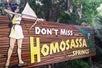 Don't Miss Homosassa Springs sign