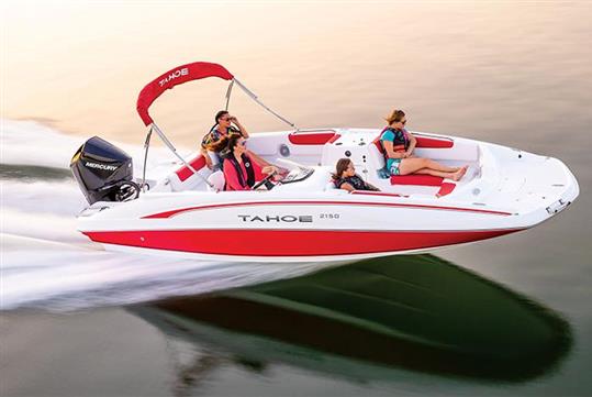 Boat Rentals by Bass Pro Shops® Long Creek Marina in Ridgedale, Missouri