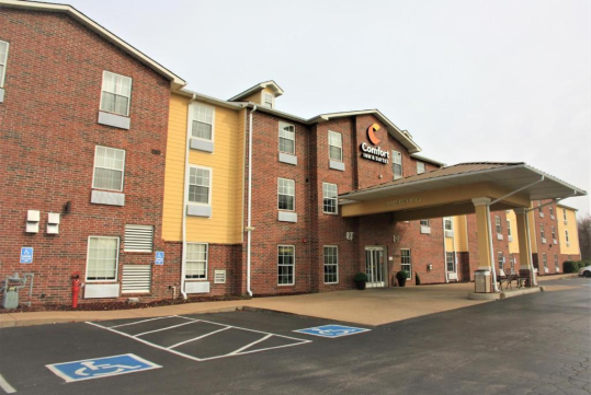 A welcoming hotel exterior.