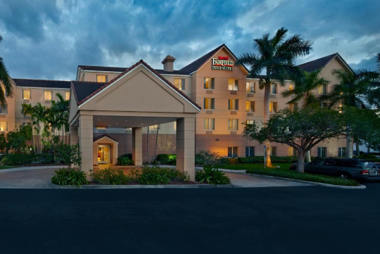 Fairfield Inn & Suites Boca Raton - Exterior View.