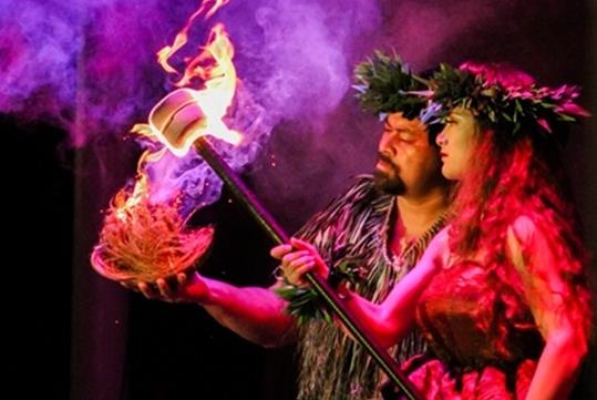 Witness THREE amazing fire performances at Ka Moana Luau in Honolulu, Hawaii.