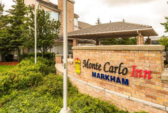 Monte Carlo Inn - Toronto Markham's outdoor signage.