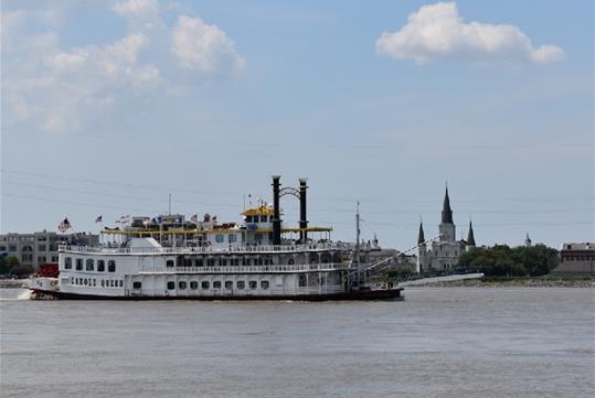 Enjoy the sights and sounds of the Mighty Mississippi River along the way such as Jackson Square and the St. Louis Cathedral.