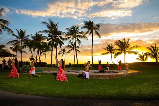 Beautiful Hawaiian Sunset - Paradise Cove Luau in Kapolei, Hawaii