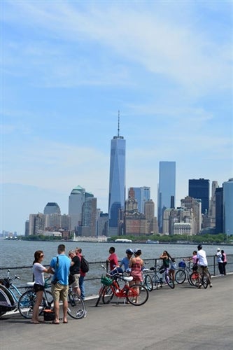 Guests looking at the New York City Skyline on The New York City Highlights Bike Tour in New York, NY