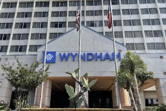 Wyndham Houston near NRG Park - Medical Center Houston