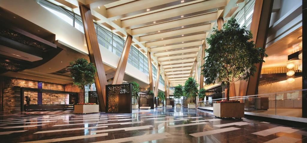 Enter into a world of luxury and modern technology when you check in at ARIA Las Vegas.