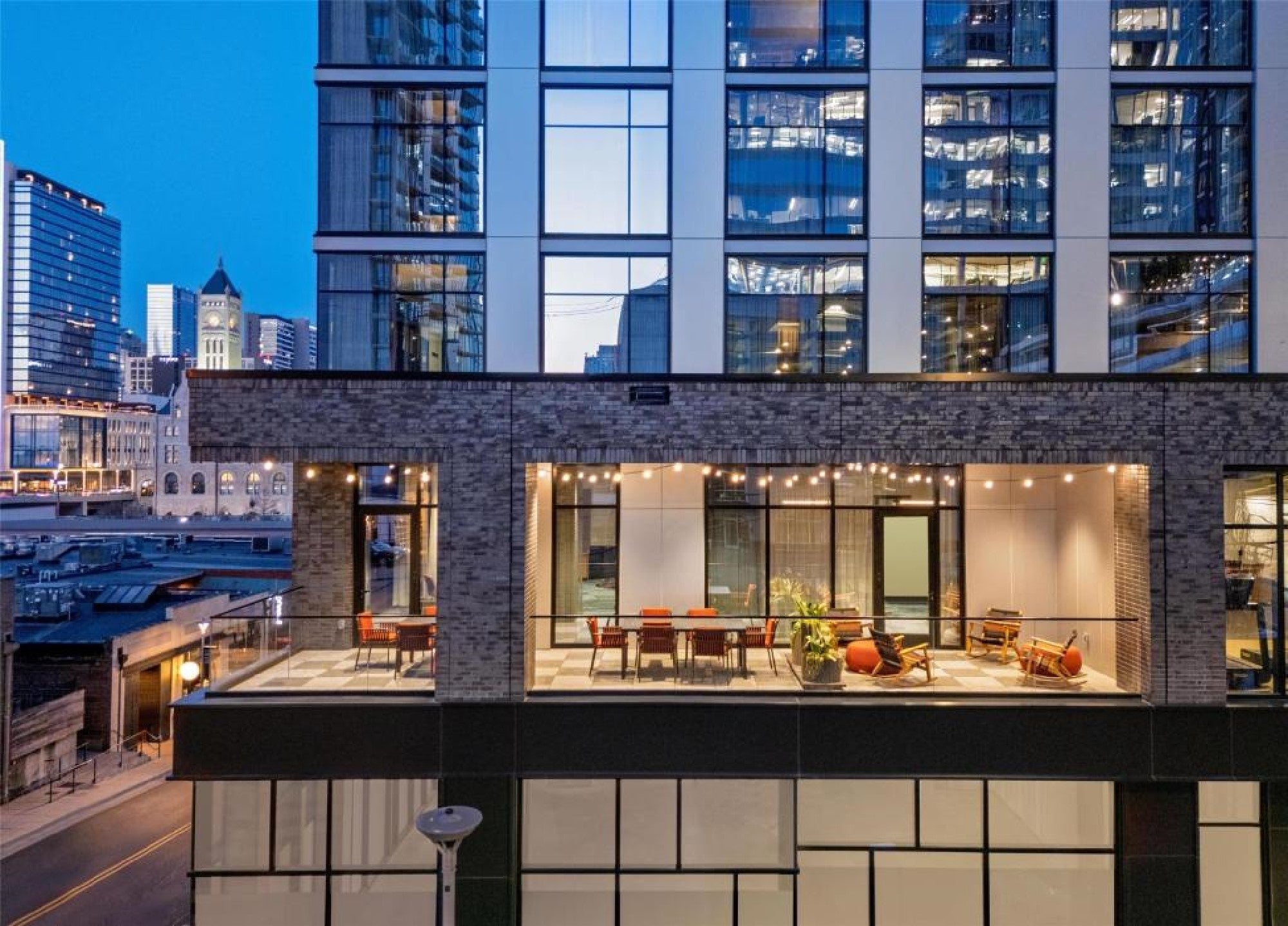 Caption by Hyatt Downtown Nashville – The Gulch