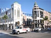 Celebrity homes tour passing Rodeo drive