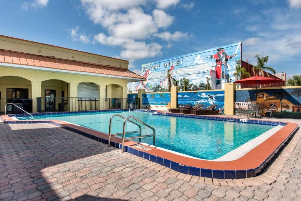 Relax and soak up the sun by the pool.