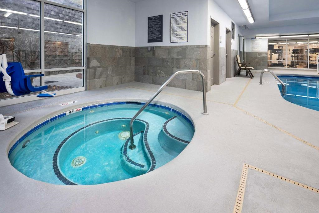 Indoor pool and hot tub