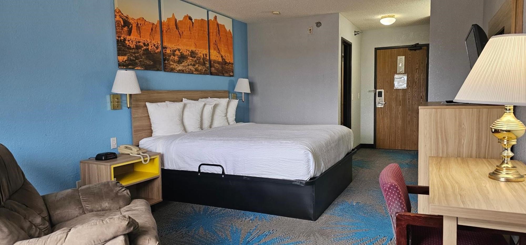 Days Inn by Wyndham Ozark Springfield