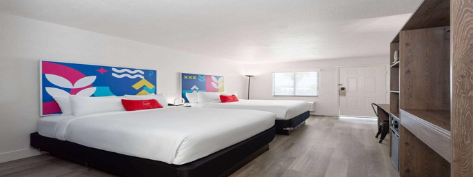 Howard Johnson by Wyndham Orlando Lake Buena Vista South in Kissimmee, Florida