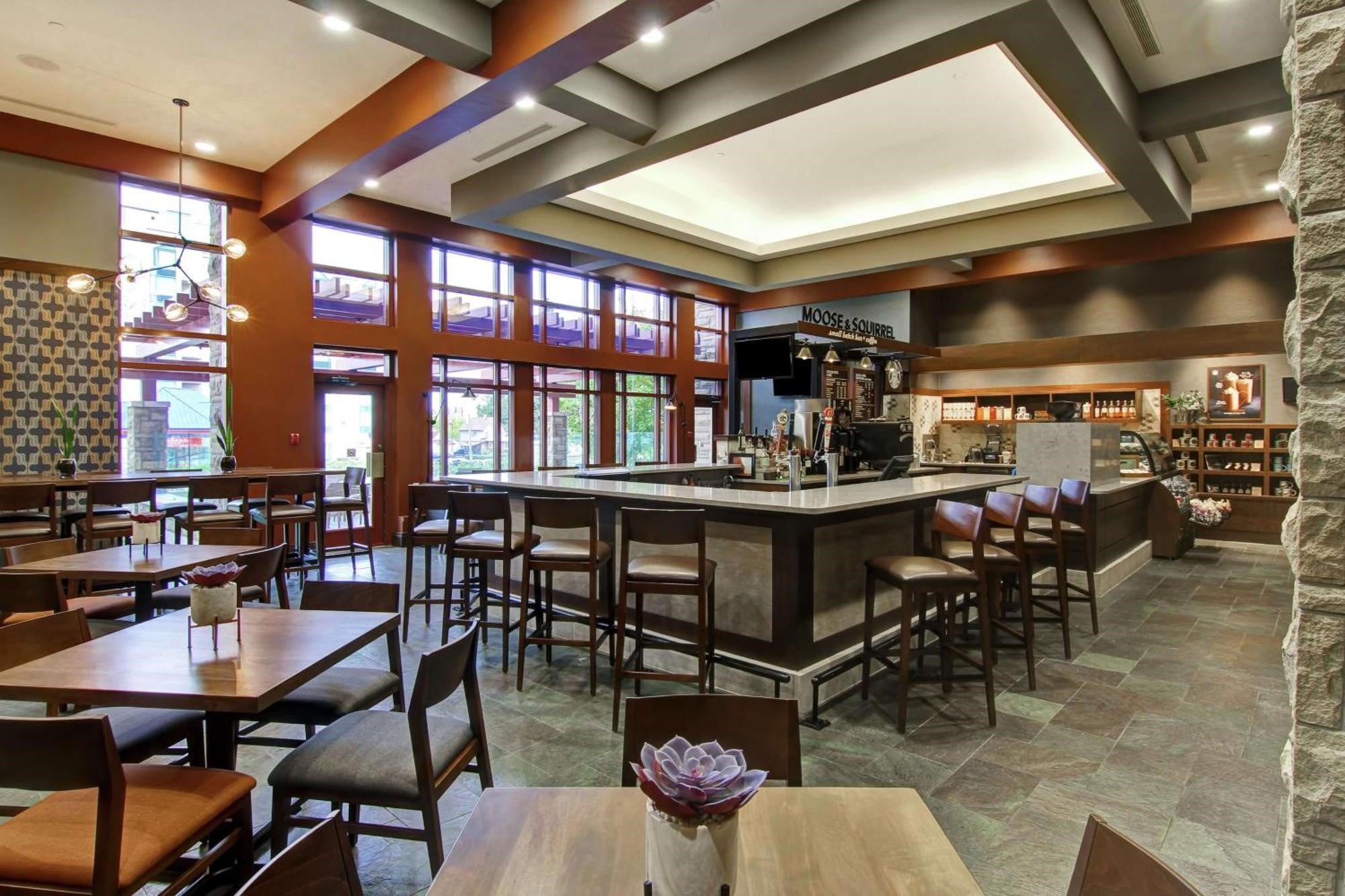 DoubleTree Fallsview Resort & Spa, Niagara Falls, Ontario