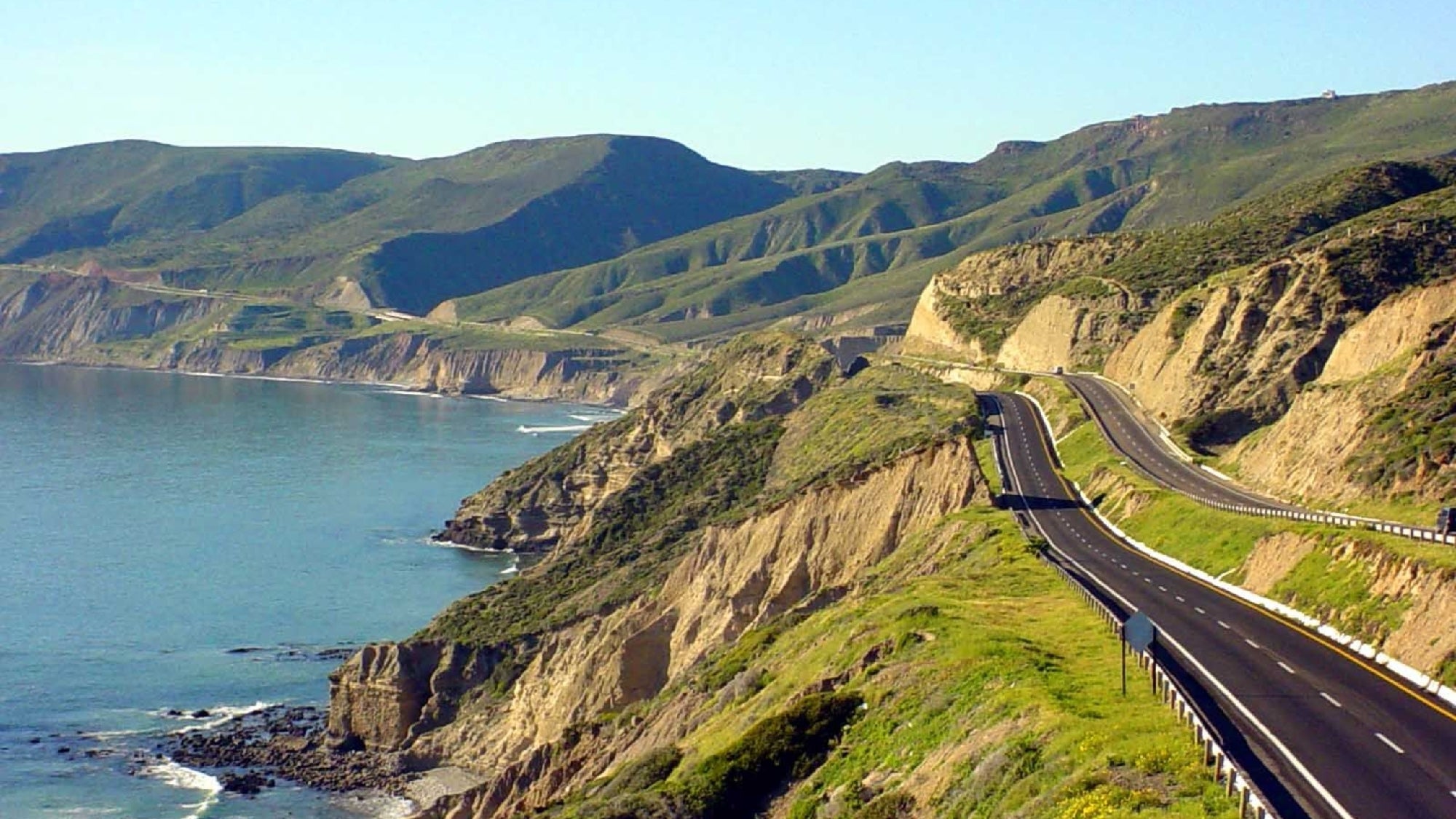 Scenic coastal drive along Baja California cliffs