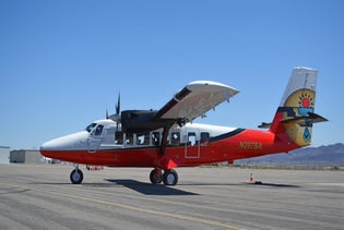 Grand Canyon Discovery Air Tour with Hummer Tour Option in Grand Canyon Village, Arizona