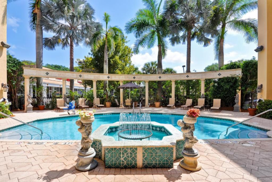 Outdoor pool at Hampton Inn Boca Raton, FL.