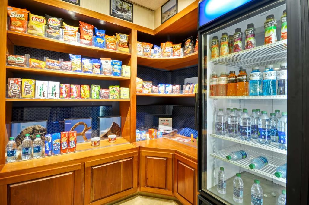 Sundry / Convenience store