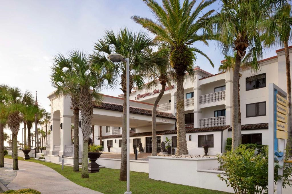 The hotel's exterior presents a welcoming and well-maintained appearance.