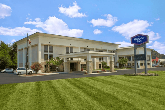 Exterior at Hampton Inn Sevierville, TN. 
