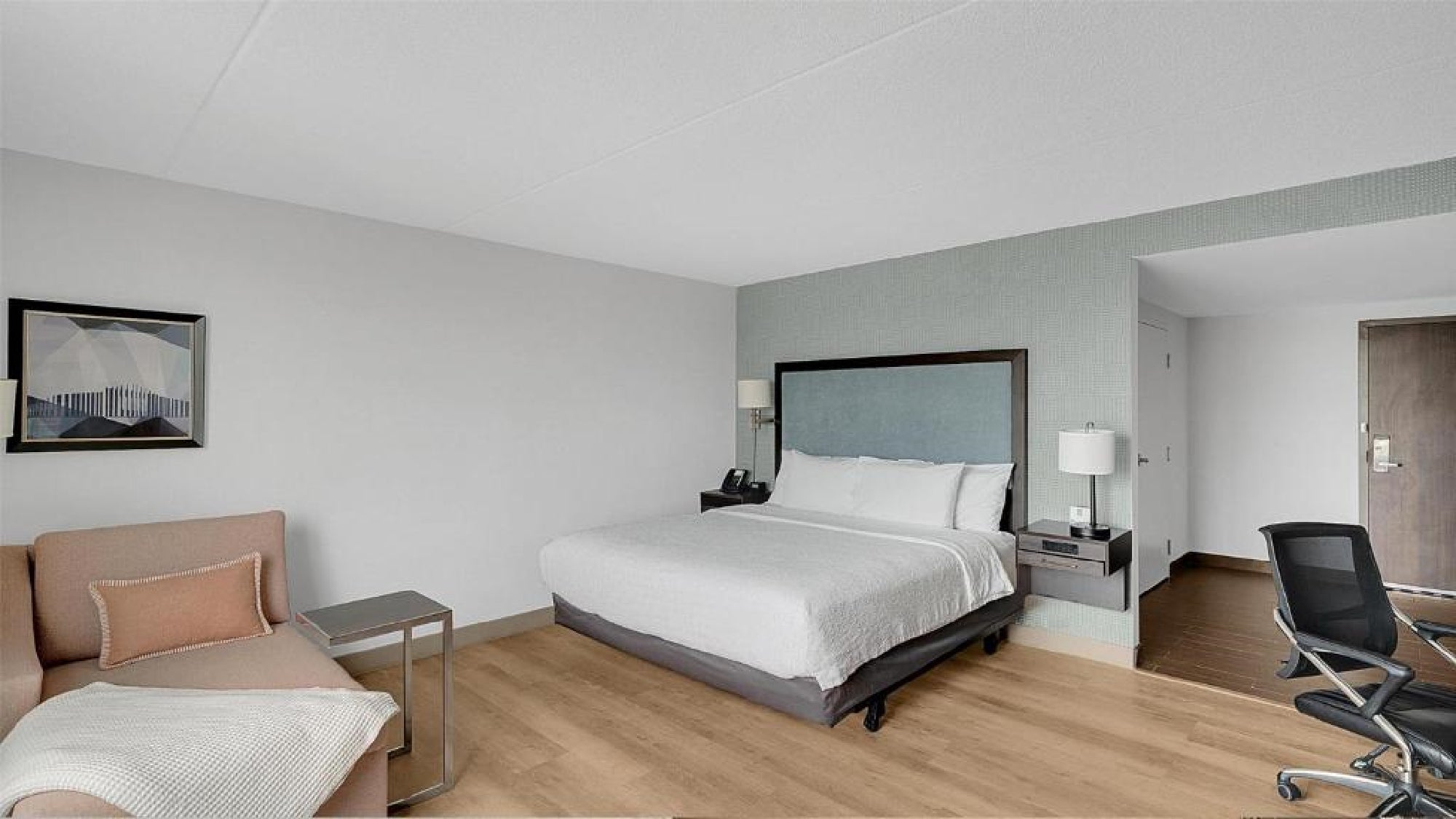 Hampton Inn and Suites Toronto Markham