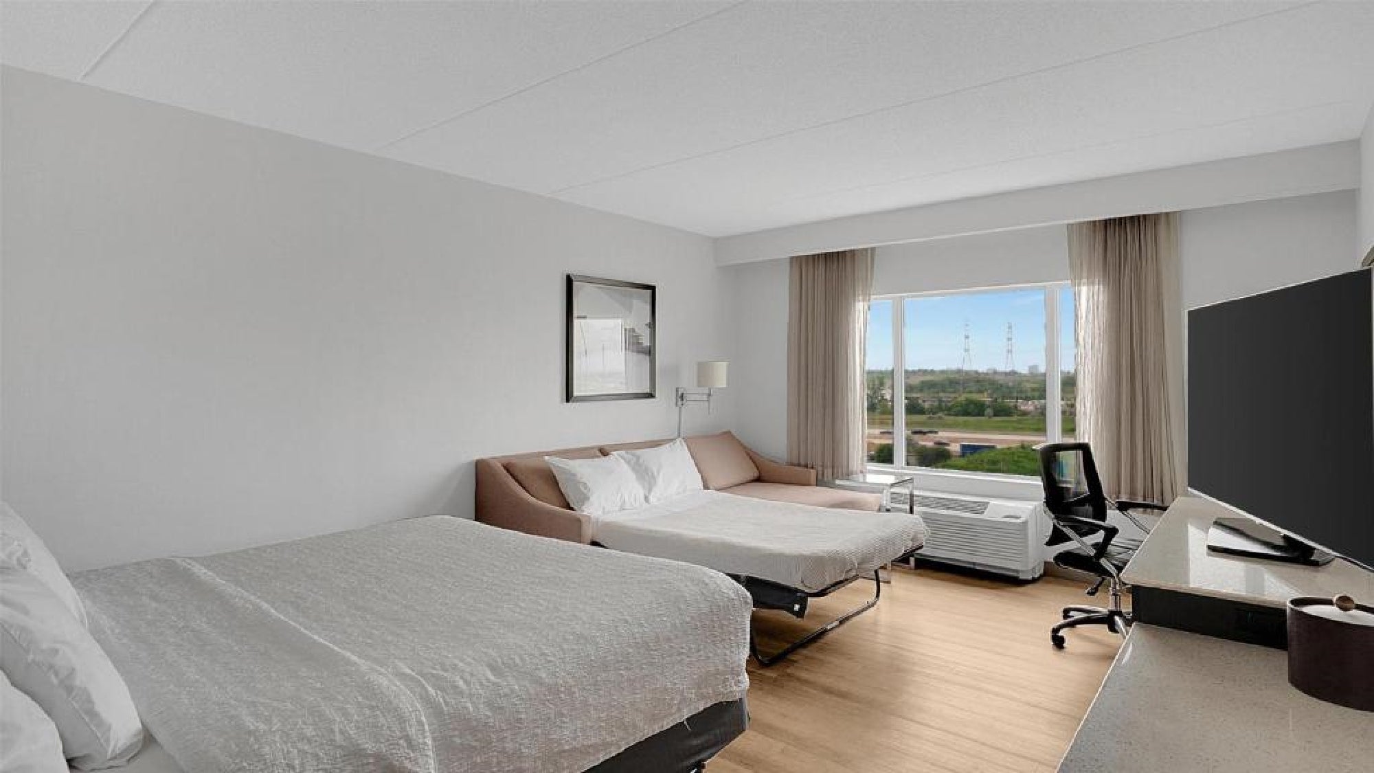 Hampton Inn and Suites Toronto Markham