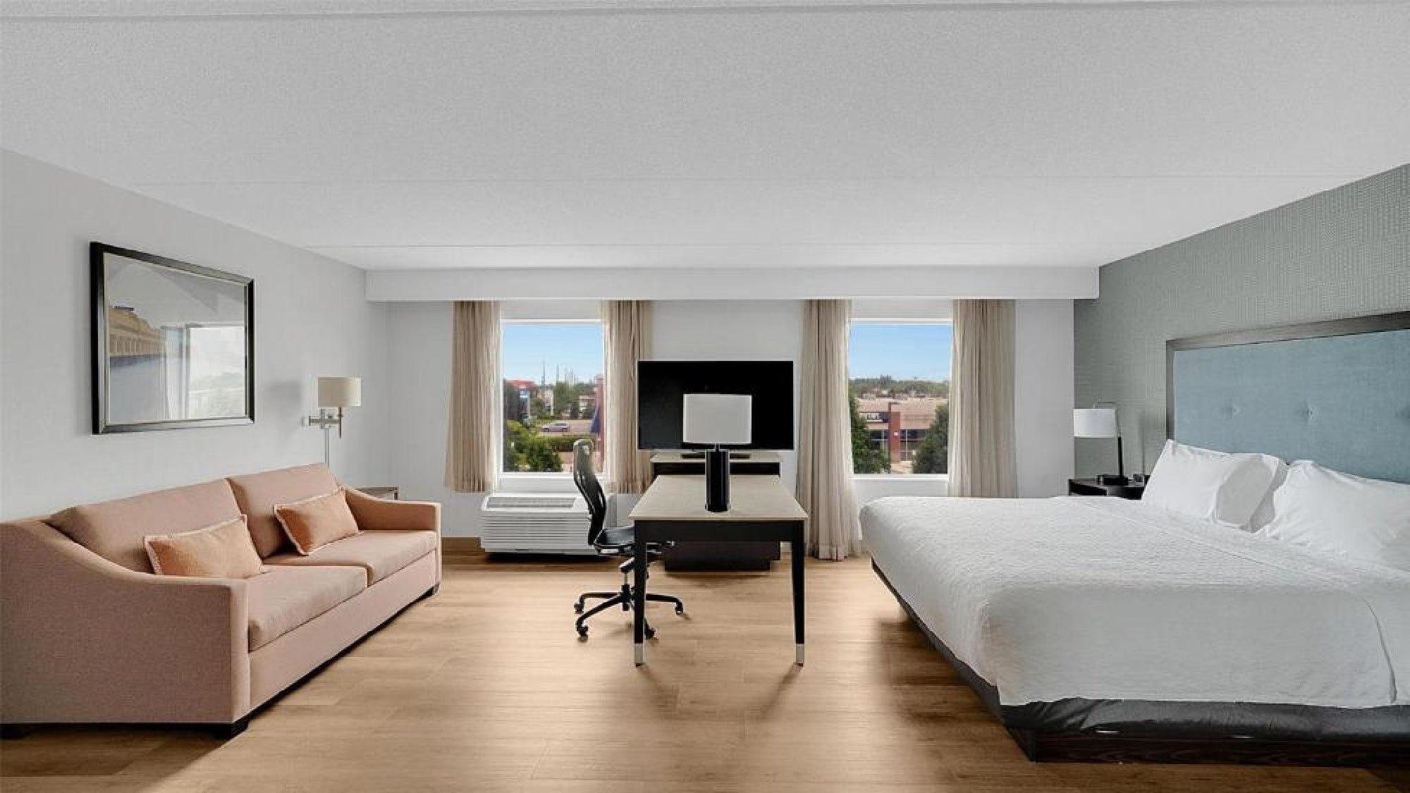 Hampton Inn and Suites Toronto Markham