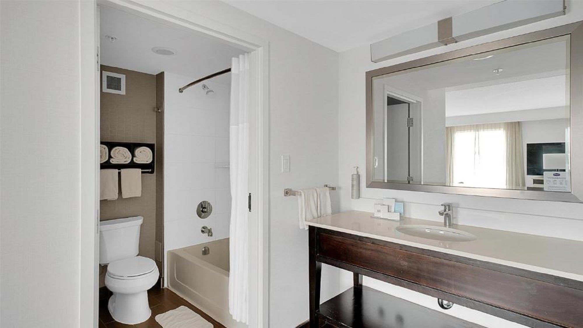 Hampton Inn and Suites Toronto Markham