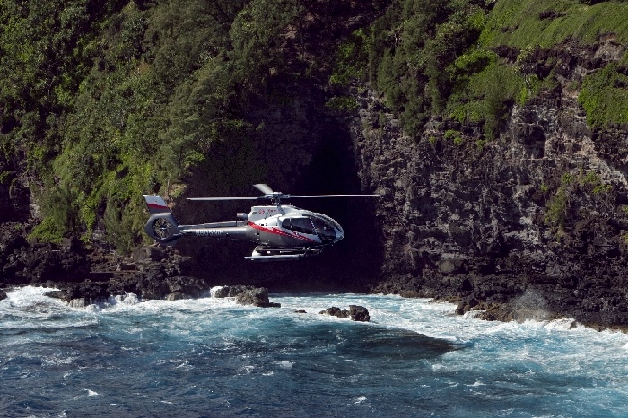 Scenic Maverick Airbus flight over the beautiful island of Maui.