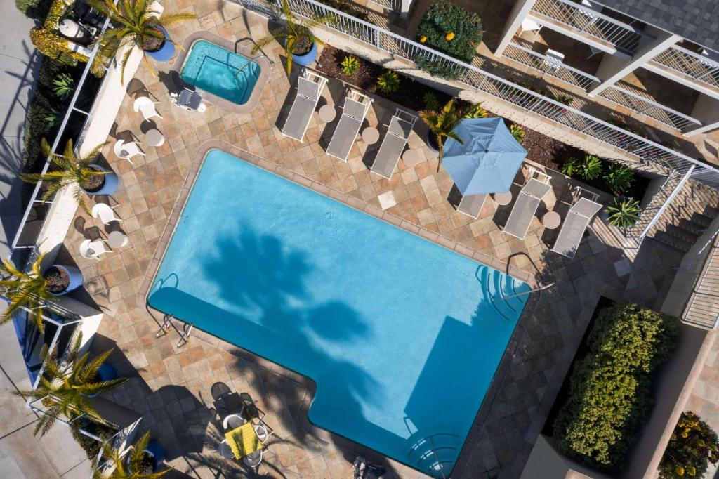 A refreshing spot to enjoy the outdoors and unwind.