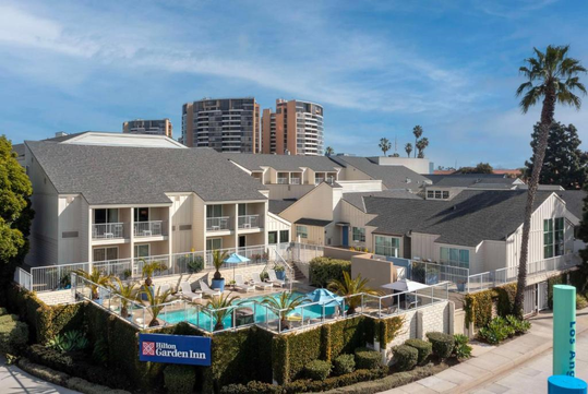 Bask in the beauty of the outdoors with a refreshing poolside escape.
