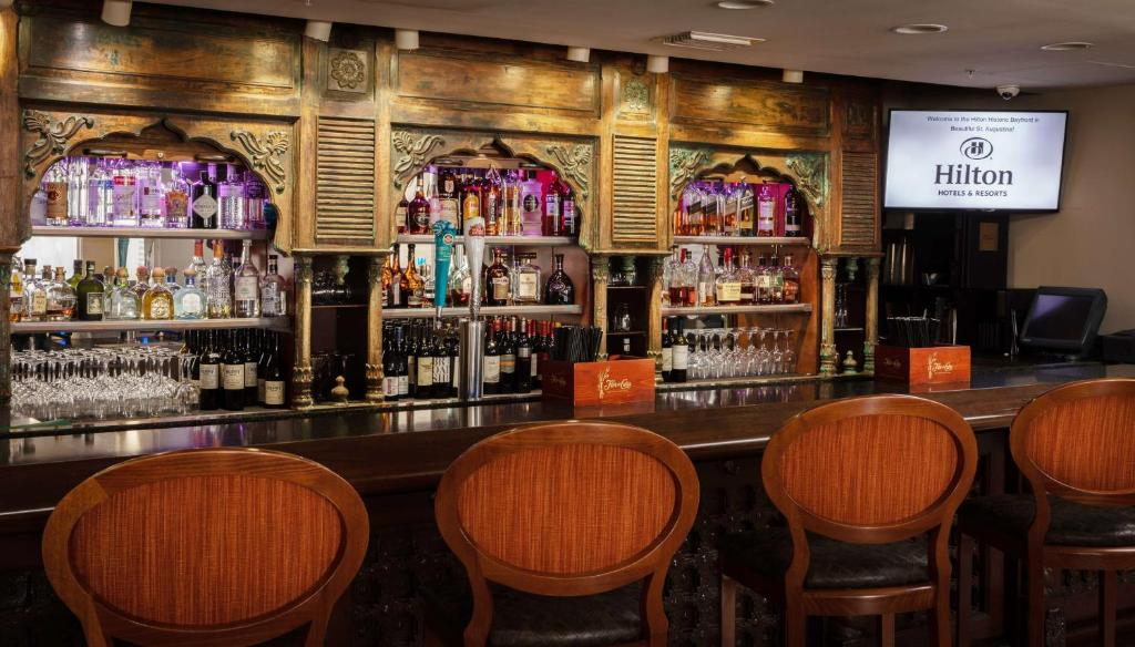 Aviles Restaurant and Lounge