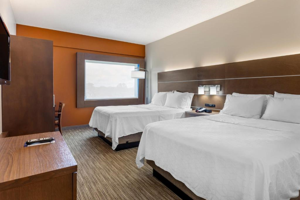 Guest room with two beds.